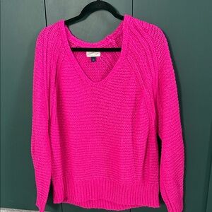 Universal Thread Bright Pink V-Neck Sweater